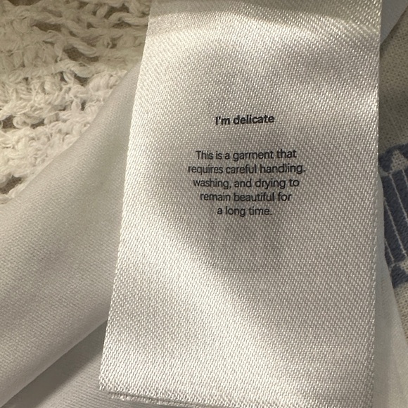 FARM Rio Small Rosy Eyelet Lace Bodysuit - Picture 7 of 12